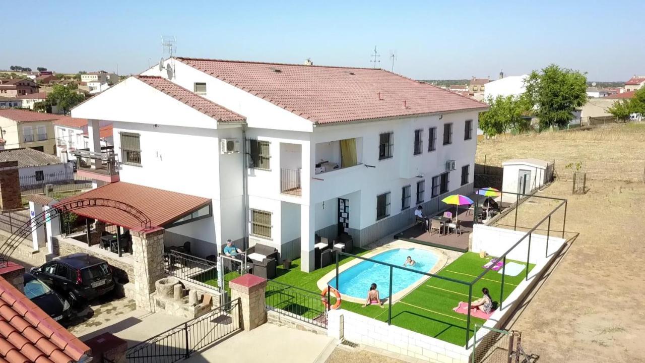 Apartamentos Estrellas De Monfraguee Torrejón el Rubio Exterior foto